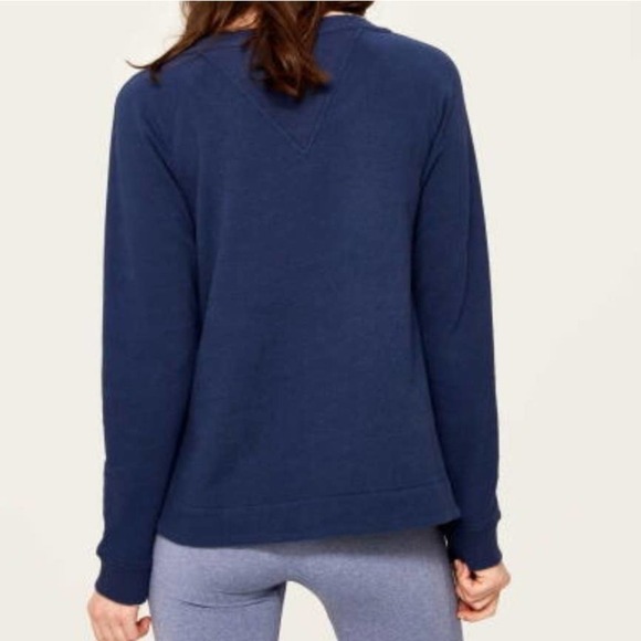 Lole Navy Blue Sweatshirt - Picture 2 of 10